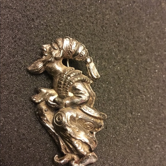 Vintage Jewelry - Vintage Thief Of Bagdad Brooch “Korda”